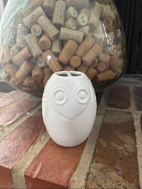 Jonathan Adler White Ceramic Owl-Happy Chic Toothbrush Holder